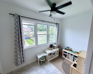 6302 W Holbrook Street - Photo Thumbnail 14