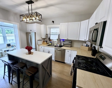 6302 W Holbrook Street - Photo Thumbnail 12