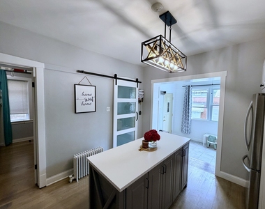 6302 W Holbrook Street - Photo Thumbnail 11