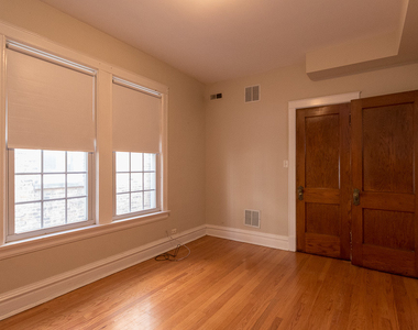 1440 W Addison Street - Photo Thumbnail 15