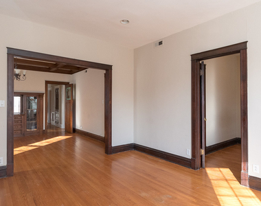 1440 W Addison Street - Photo Thumbnail 8