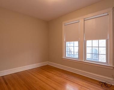 1440 W Addison Street - Photo Thumbnail 14