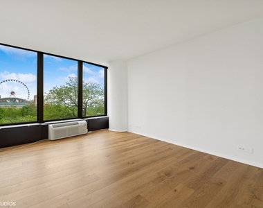 505 N Lake Shore Drive - Photo Thumbnail 7