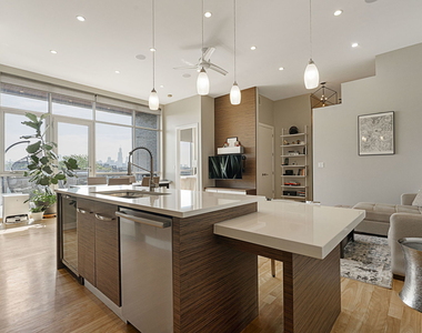 2408 W Rice Street - Photo Thumbnail 9