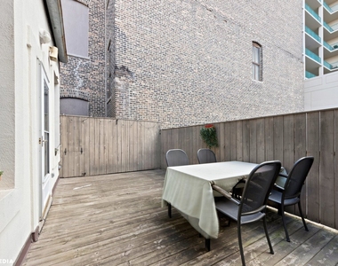353 W Chicago Avenue - Photo Thumbnail 9