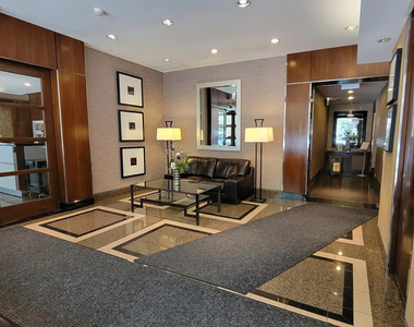 30 E Huron Street - Photo Thumbnail 22