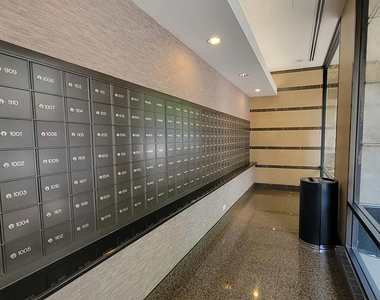 30 E Huron Street - Photo Thumbnail 25