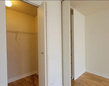 30 E Huron Street - Photo Thumbnail 6