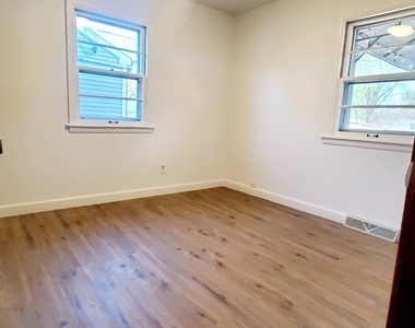 4517 Parkway Avenue - Photo Thumbnail 13