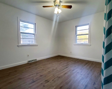 4517 Parkway Avenue - Photo Thumbnail 11