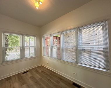 3559 N Ashland Avenue - Photo Thumbnail 13