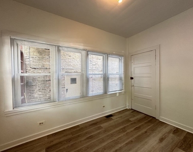 3559 N Ashland Avenue - Photo Thumbnail 10