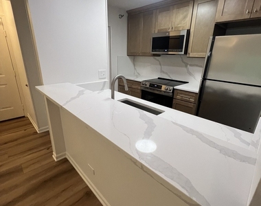 108 Glengarry Drive - Photo Thumbnail 9