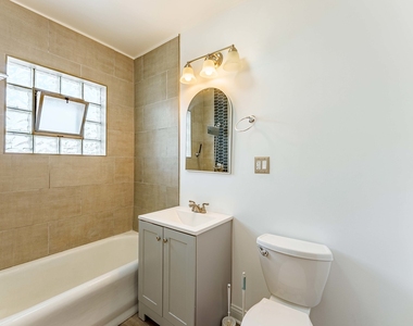 2551 N Lockwood Avenue - Photo Thumbnail 7