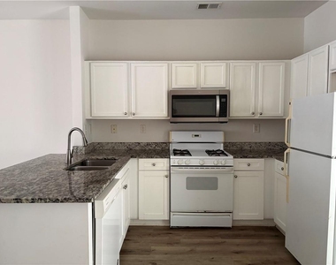 1581 Cove Creek Circle - Photo Thumbnail 4