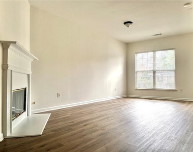 1581 Cove Creek Circle - Photo Thumbnail 2