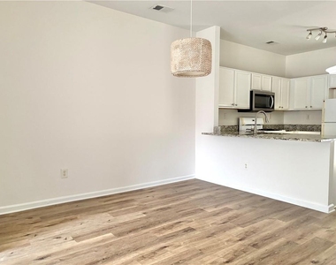 1581 Cove Creek Circle - Photo Thumbnail 3
