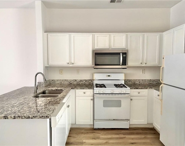 1581 Cove Creek Circle - Photo Thumbnail 7