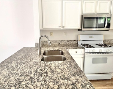 1581 Cove Creek Circle - Photo Thumbnail 5