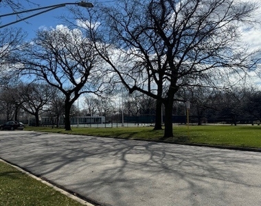 601 E 32nd Street - Photo Thumbnail 32