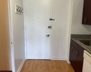 601 E 32nd Street - Photo Thumbnail 18