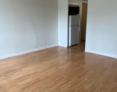 601 E 32nd Street - Photo Thumbnail 4