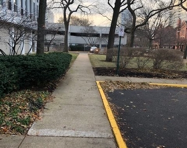 601 E 32nd Street - Photo Thumbnail 22