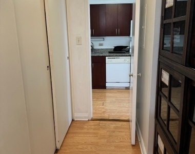 601 E 32nd Street - Photo Thumbnail 12