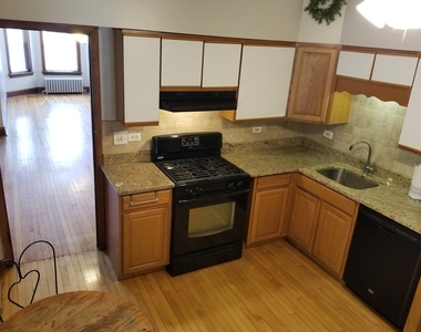 5226 W Hutchinson Street - Photo Thumbnail 5
