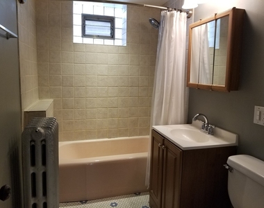 5226 W Hutchinson Street - Photo Thumbnail 9