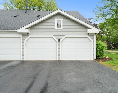 251 Appletree Court - Photo Thumbnail 2