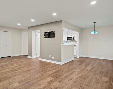 251 Appletree Court - Photo Thumbnail 7