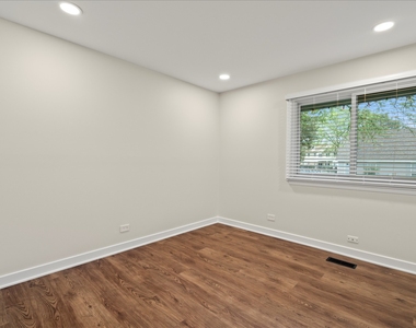 251 Appletree Court - Photo Thumbnail 15