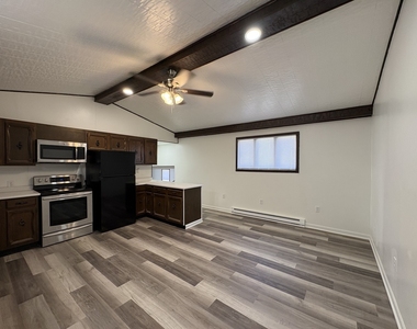 1409 Kelly Street - Photo Thumbnail 5