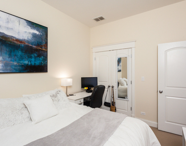 2730 N Lincoln Avenue - Photo Thumbnail 11