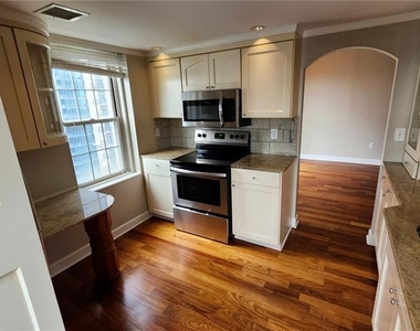 199 14th Street Ne - Photo Thumbnail 5