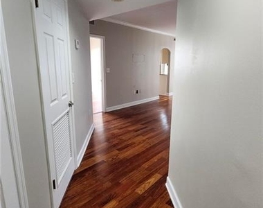 199 14th Street Ne - Photo Thumbnail 2