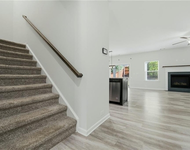 1900 Azure Grove Court - Photo Thumbnail 4