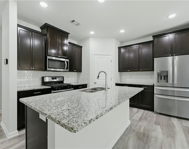 1900 Azure Grove Court - Photo Thumbnail 9