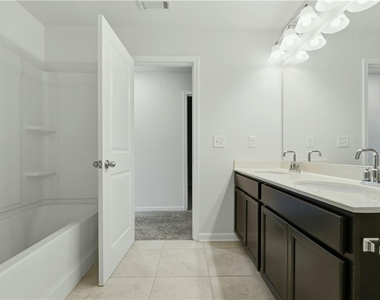 1900 Azure Grove Court - Photo Thumbnail 20