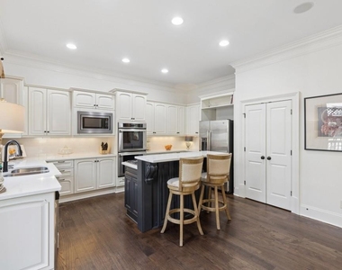 3585 Roxboro Road Ne - Photo Thumbnail 22
