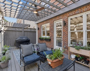 3585 Roxboro Road Ne - Photo Thumbnail 20