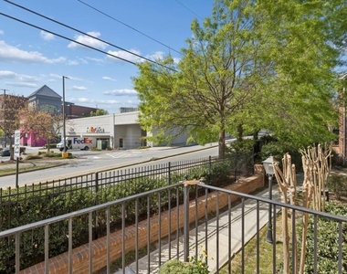 3585 Roxboro Road Ne - Photo Thumbnail 46
