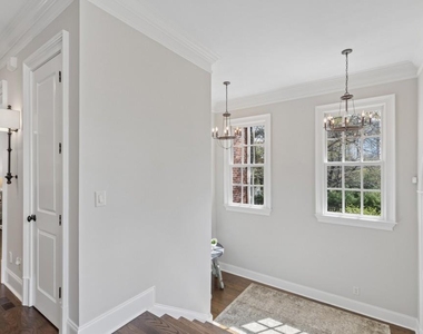 3585 Roxboro Road Ne - Photo Thumbnail 9