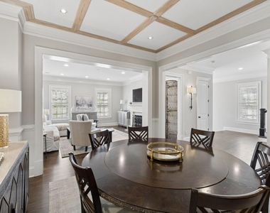 3585 Roxboro Road Ne - Photo Thumbnail 12