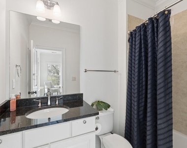 3585 Roxboro Road Ne - Photo Thumbnail 32