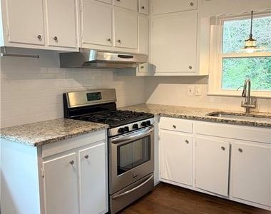 4135 Hideaway Drive - Photo Thumbnail 6