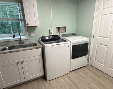 4135 Hideaway Drive - Photo Thumbnail 12