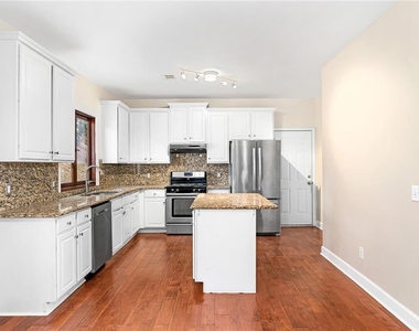 560 Kimball Crest Court - Photo Thumbnail 11