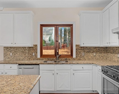 560 Kimball Crest Court - Photo Thumbnail 12